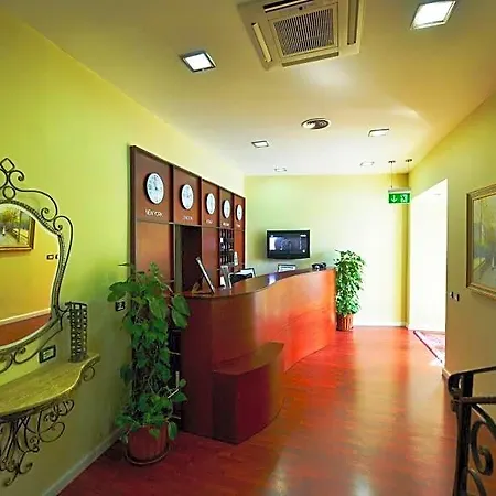 Hotel 5 Tirana