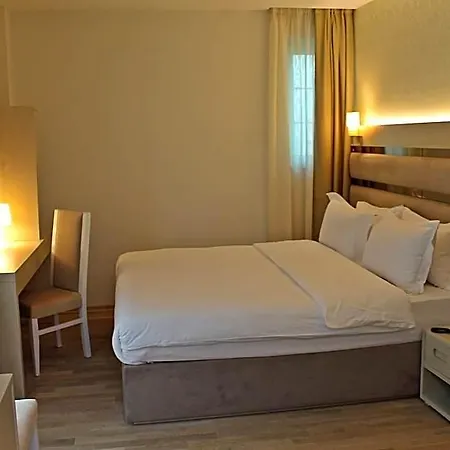 Hotel 5